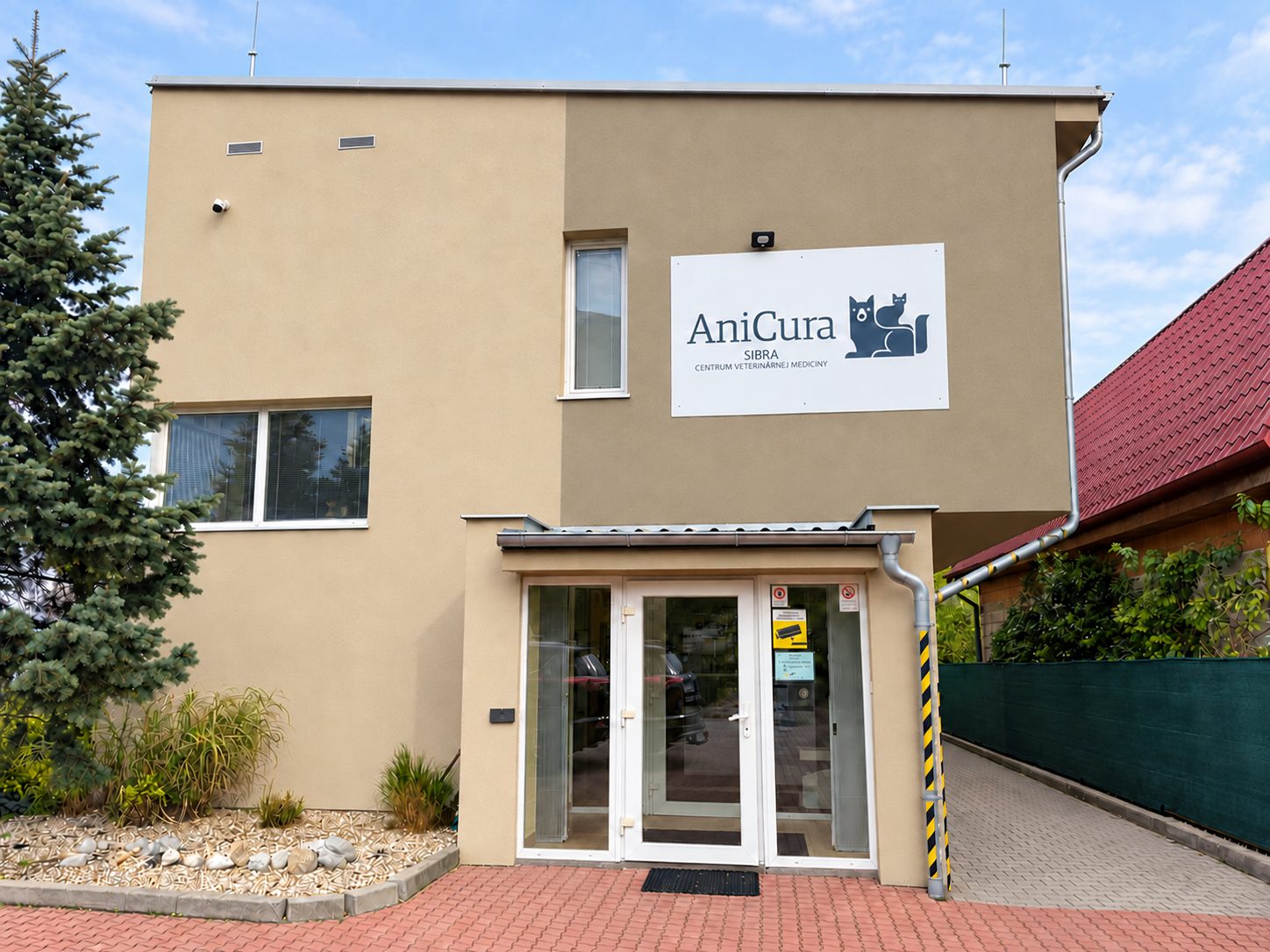 Budova Centra Sibra (AniCura), Na Vrátkach 13, Bratislava-Dúbravka